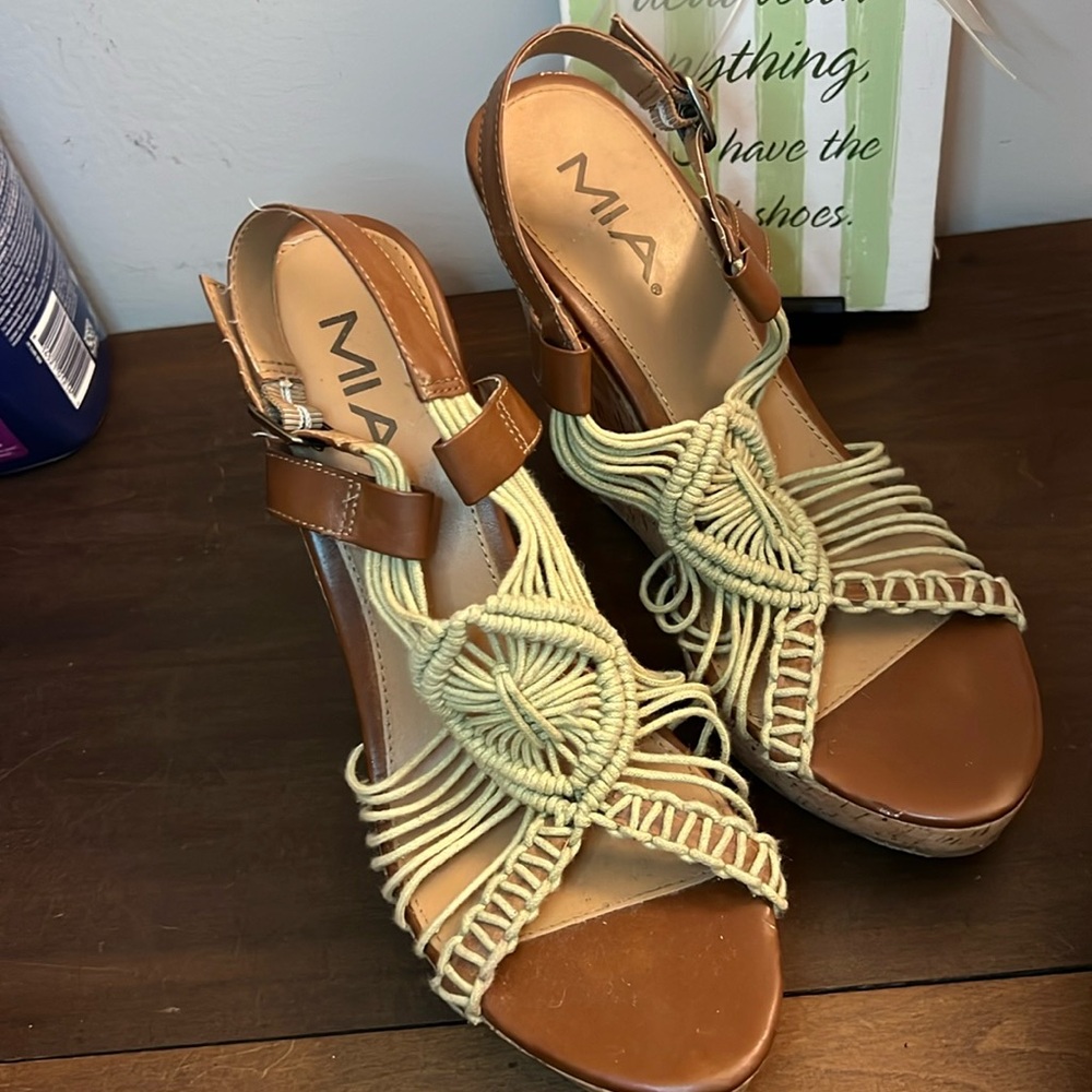 MIA wedge sandals